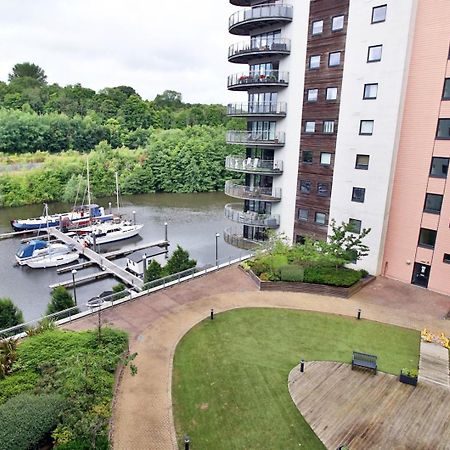 Apartamento Perfect Getaway In Cardiff Marina Exterior foto
